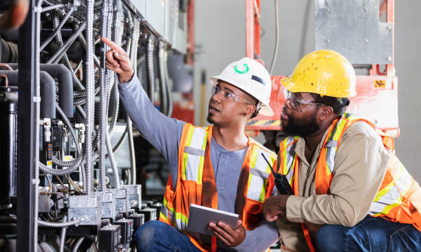 Best Emergency Electrical Repair  in Sutherlin, OR